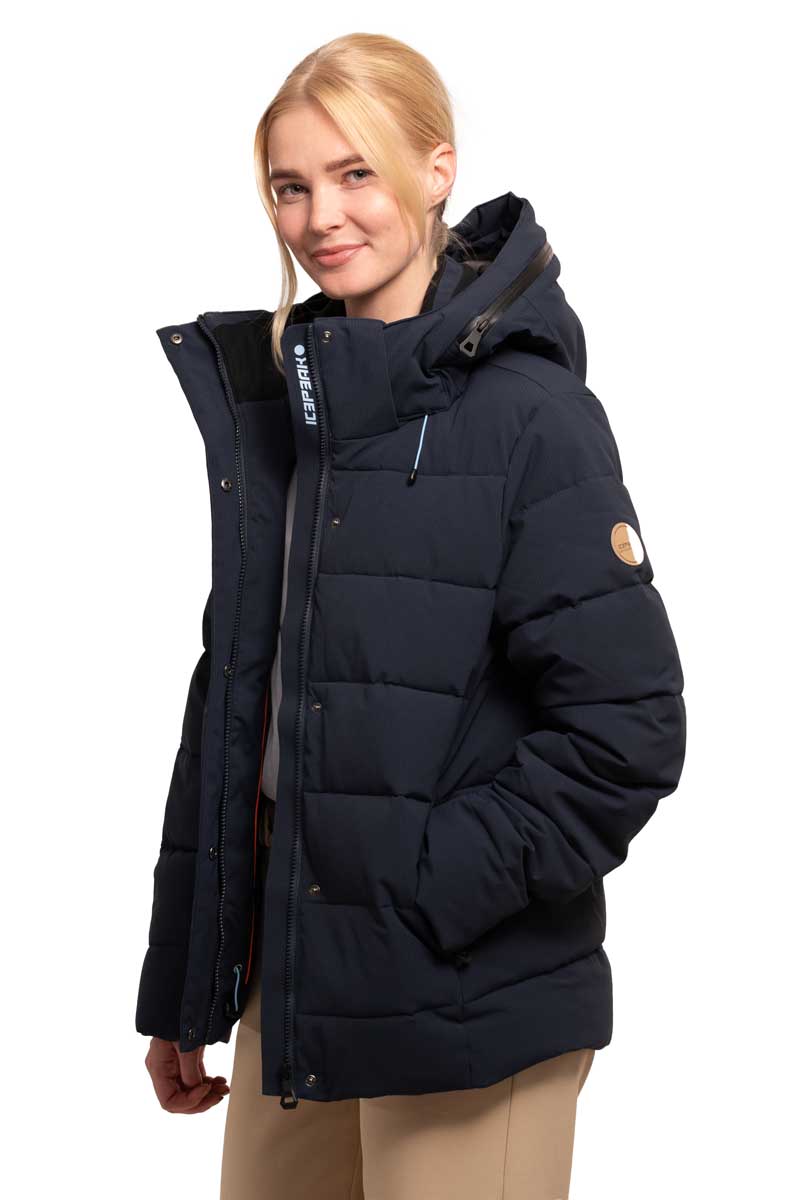 6 53084 563 I 390 Modelcropped